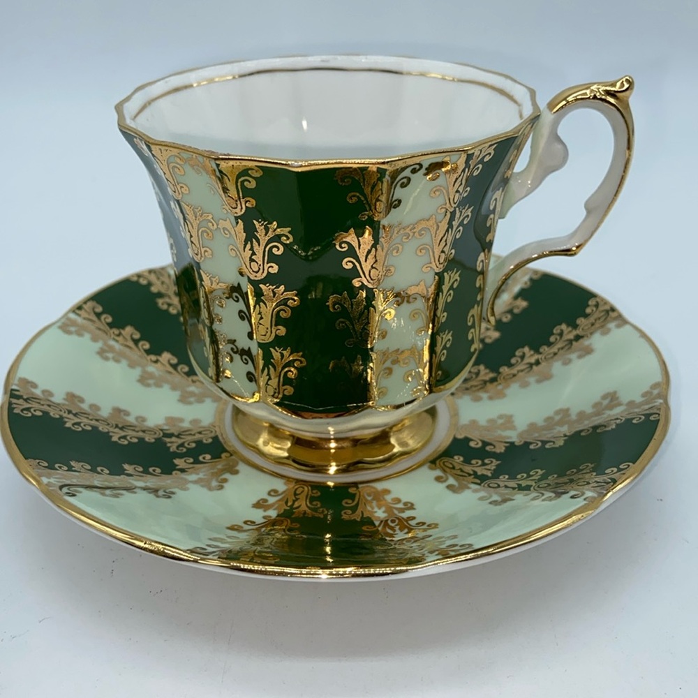 Vintage Elizabethan English Bone China Cup & Saucer